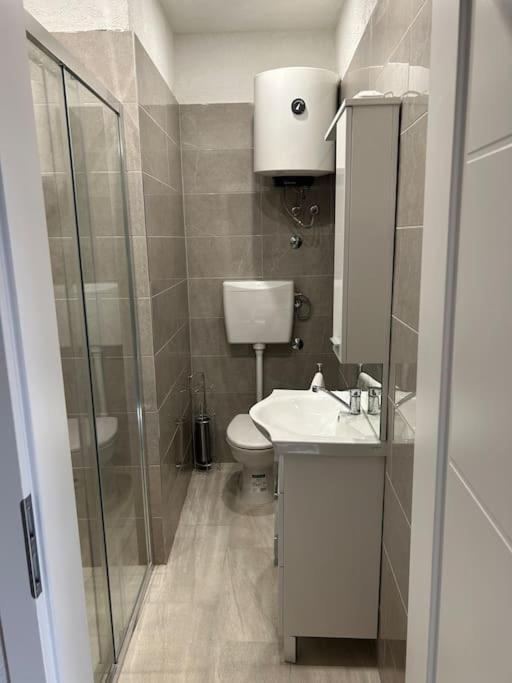 Apartman Kastel Каштела Экстерьер фото