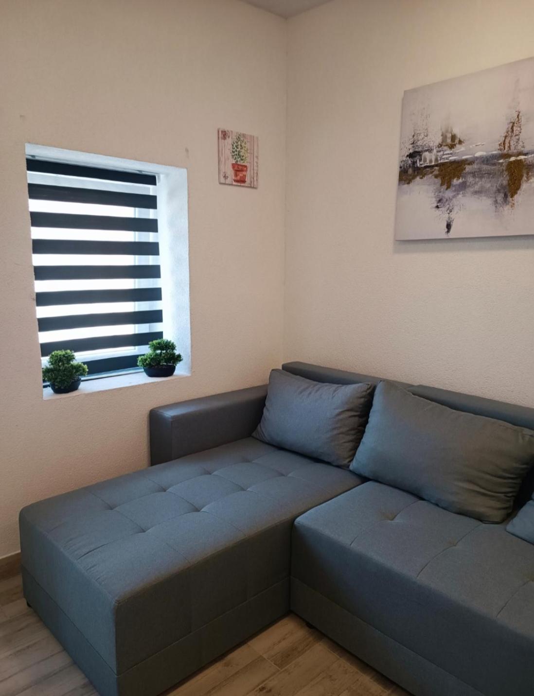 Apartman Kastel Каштела Экстерьер фото