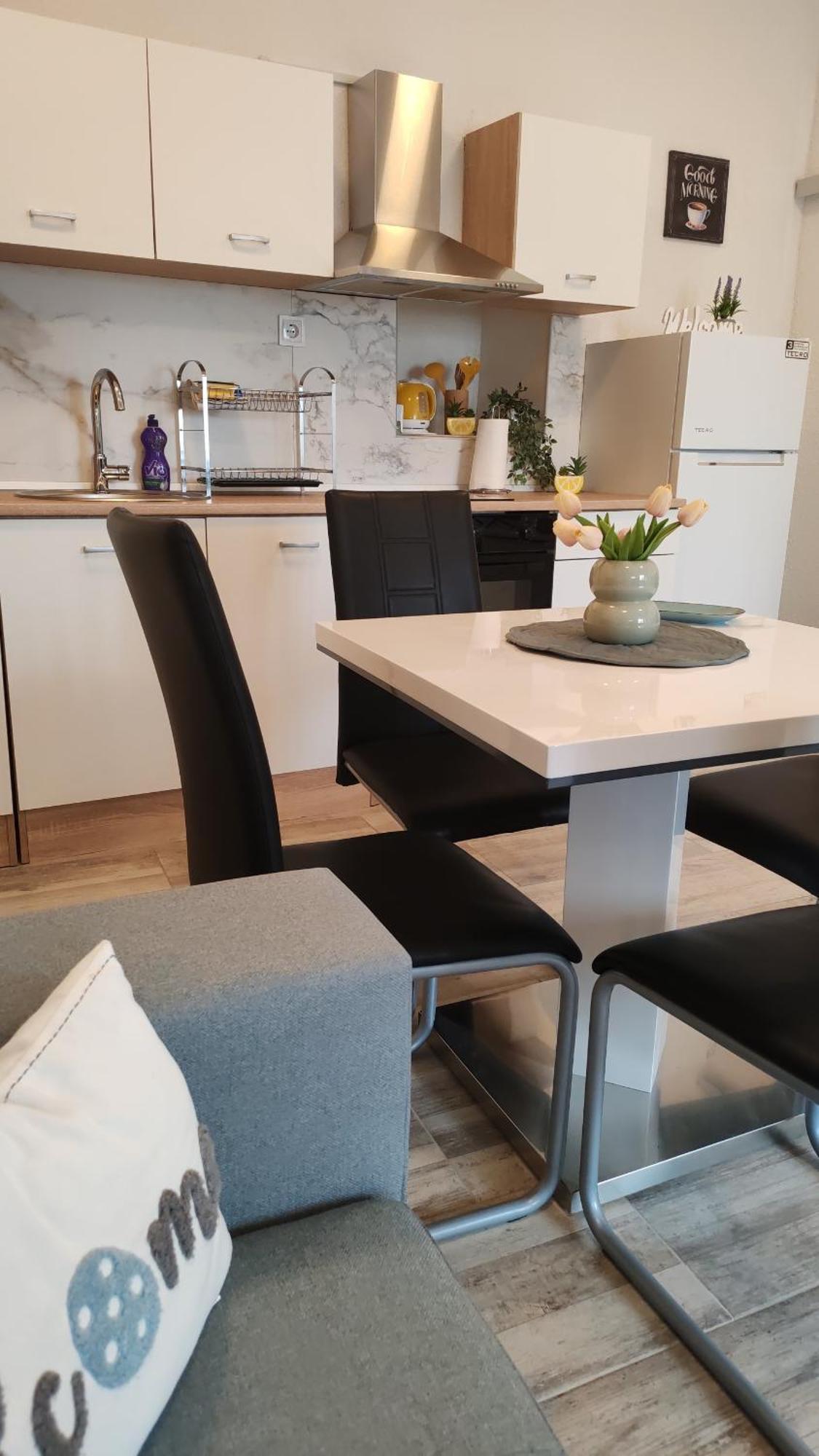 Apartman Kastel Каштела Экстерьер фото